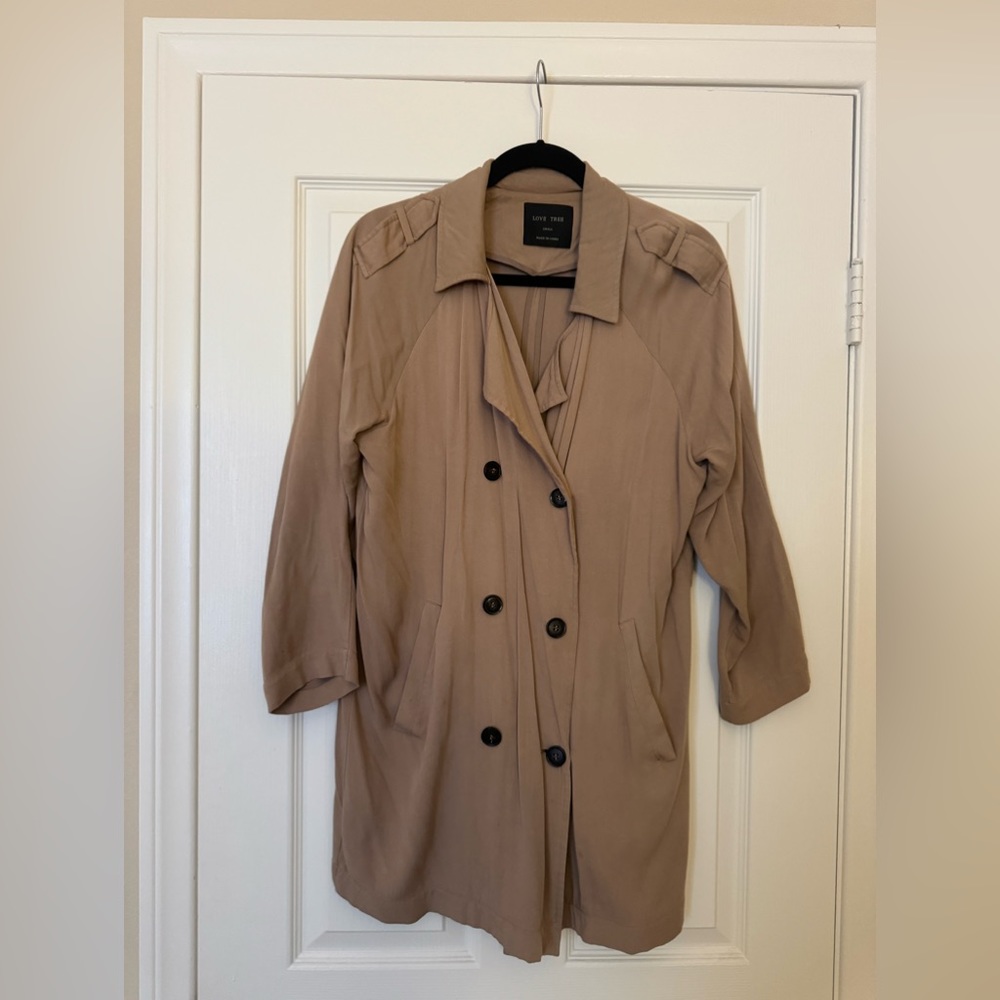 Love Tree Beige / Tan Trench Coat